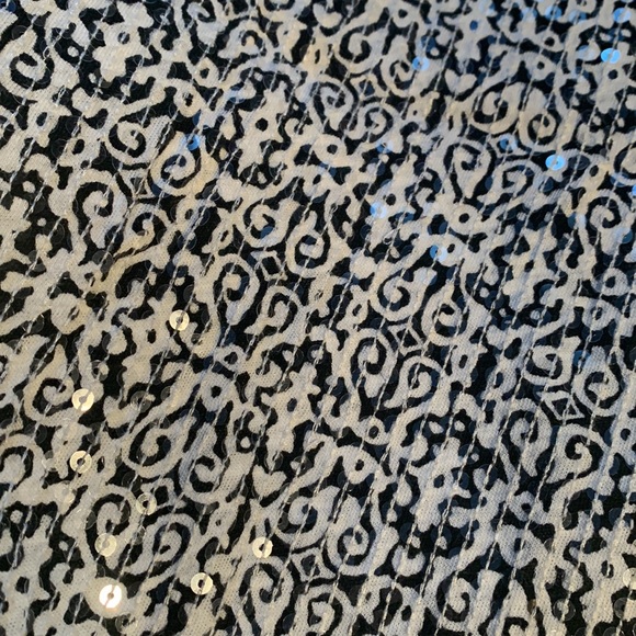 J Crew sleeveless top with sequins - Picture 2 of 3